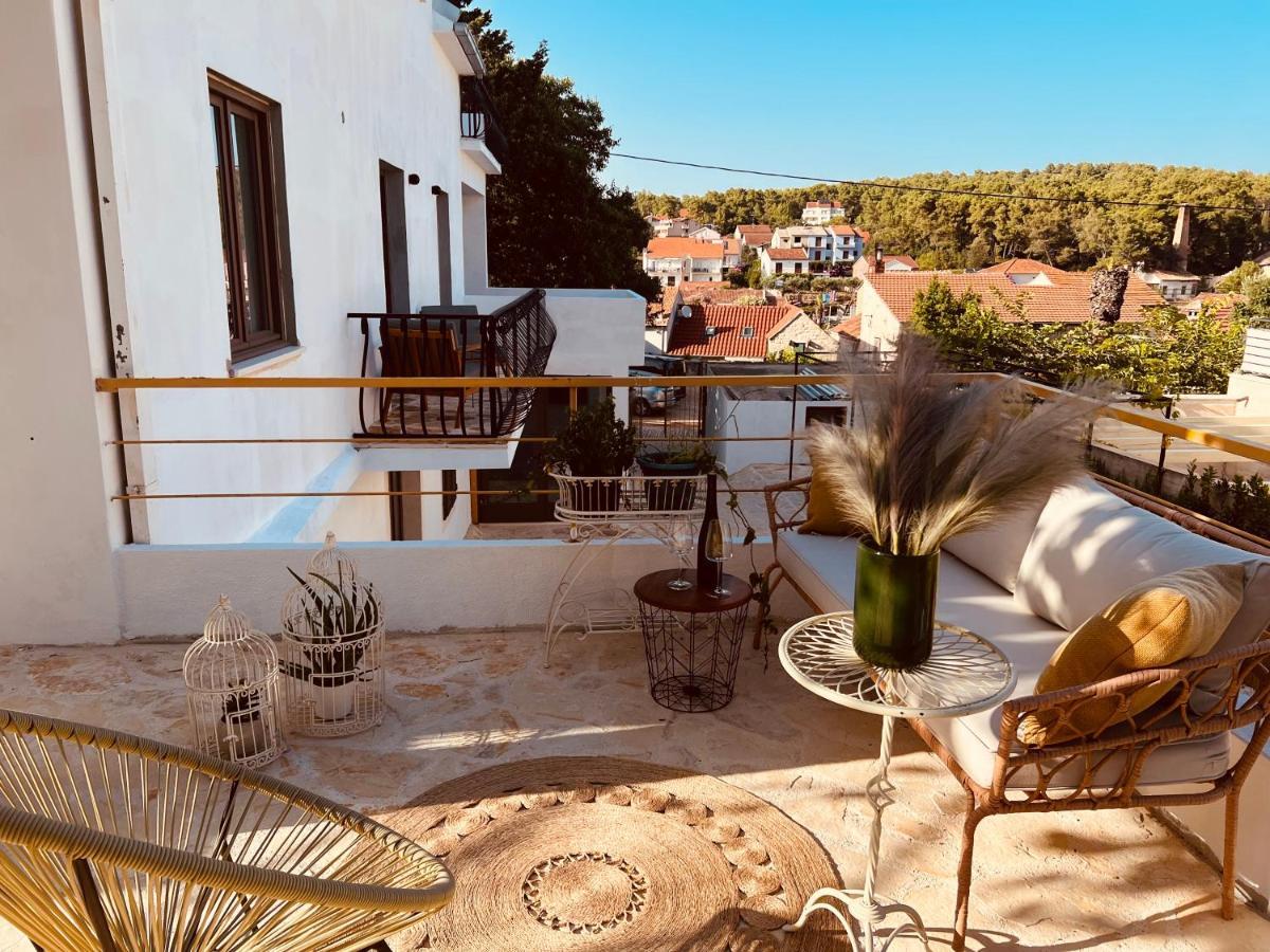 B&B 366 Vrboska Exterior photo