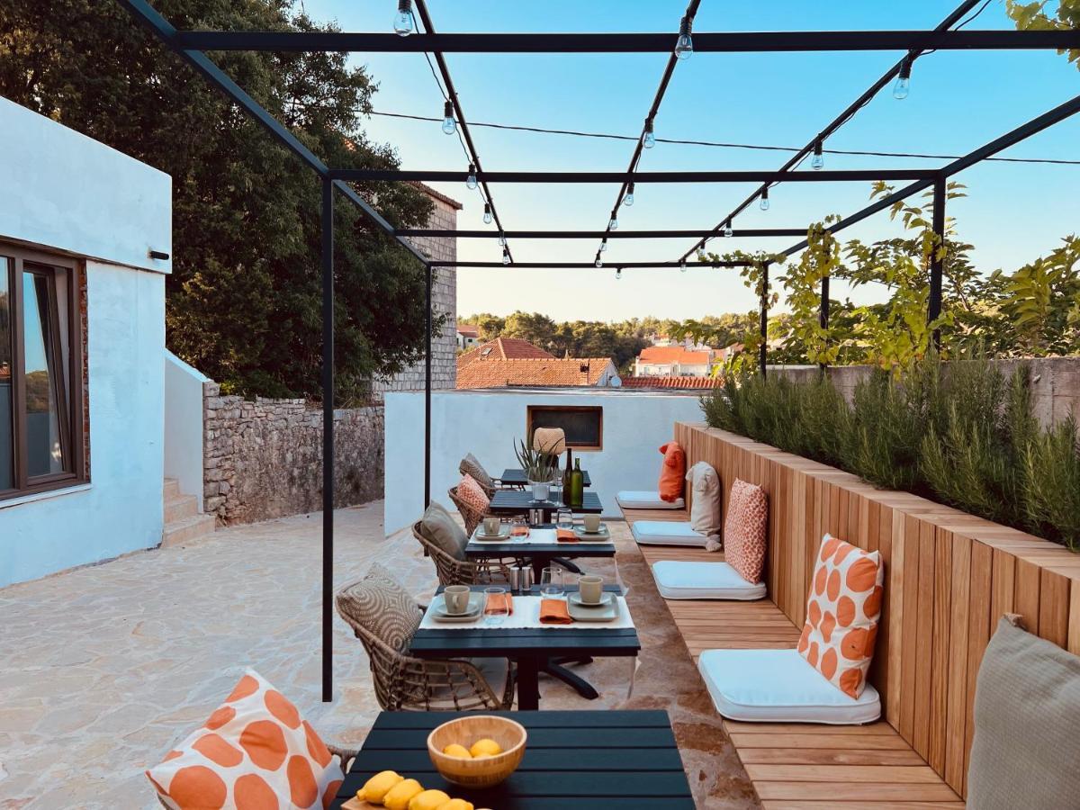 B&B 366 Vrboska Exterior photo